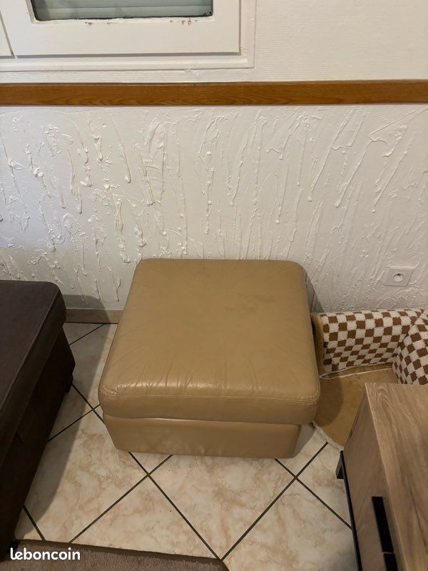 Pouffe (image 2)