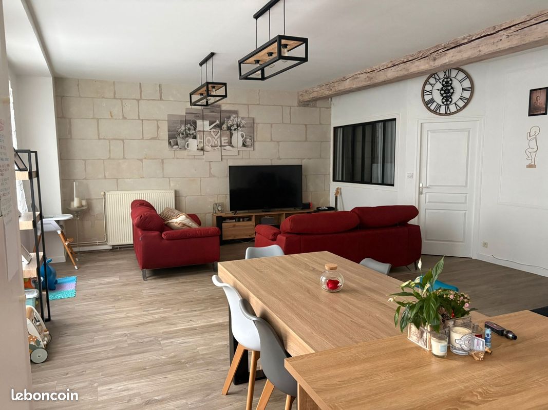 Maison 6 pièces 169 m² · à Châtellerault · 169 m² · 160 000 €