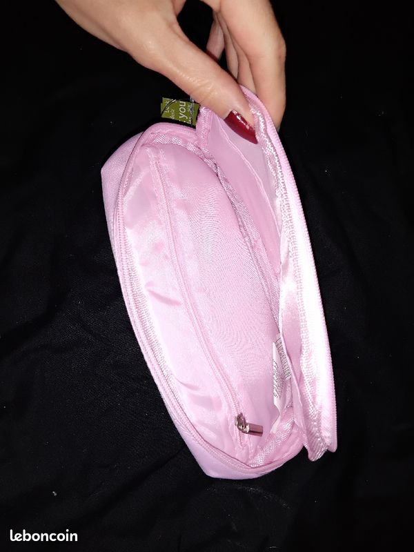 Trousse a maquillage pochette rose Yves Rocher hello printemps (image 3)
