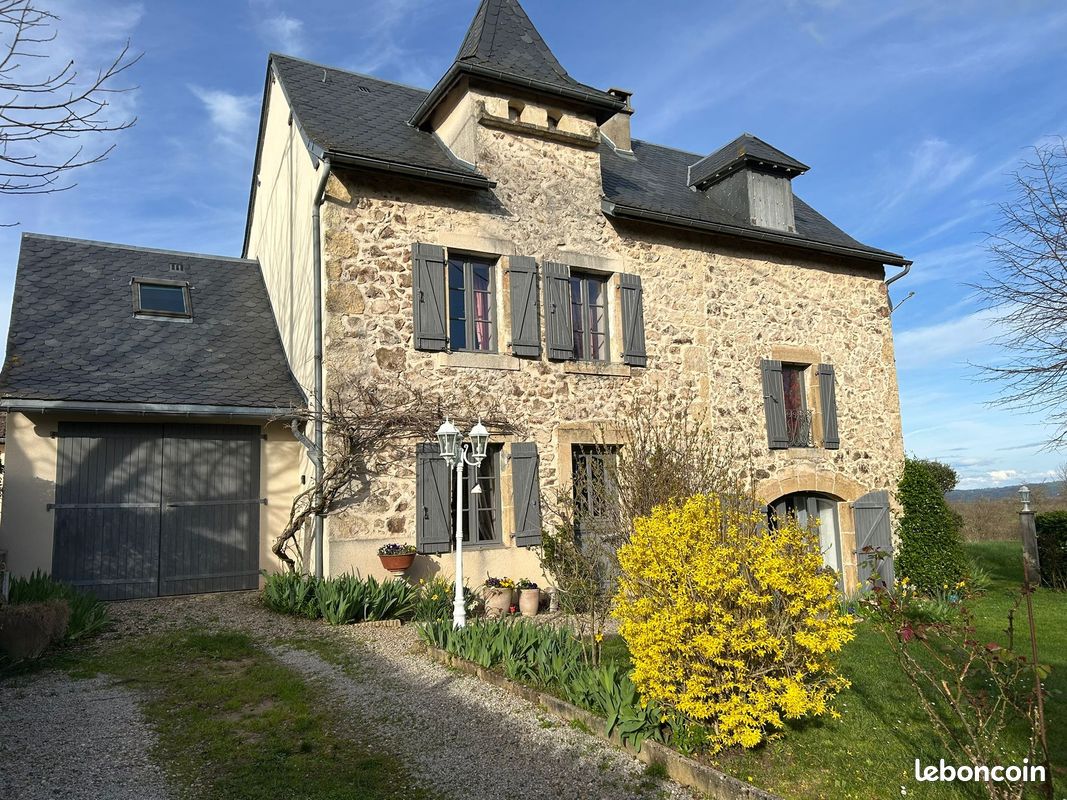 Maison 7 pièces 176 m² · à Privezac · 176 m² · 232 000 €