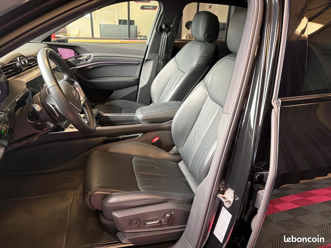 AUDI E-TRON 55 quattro 408 ch Avus Extended / Garantie Batterie 8 ans / Garantie Constructeur 7 ans (image 17)