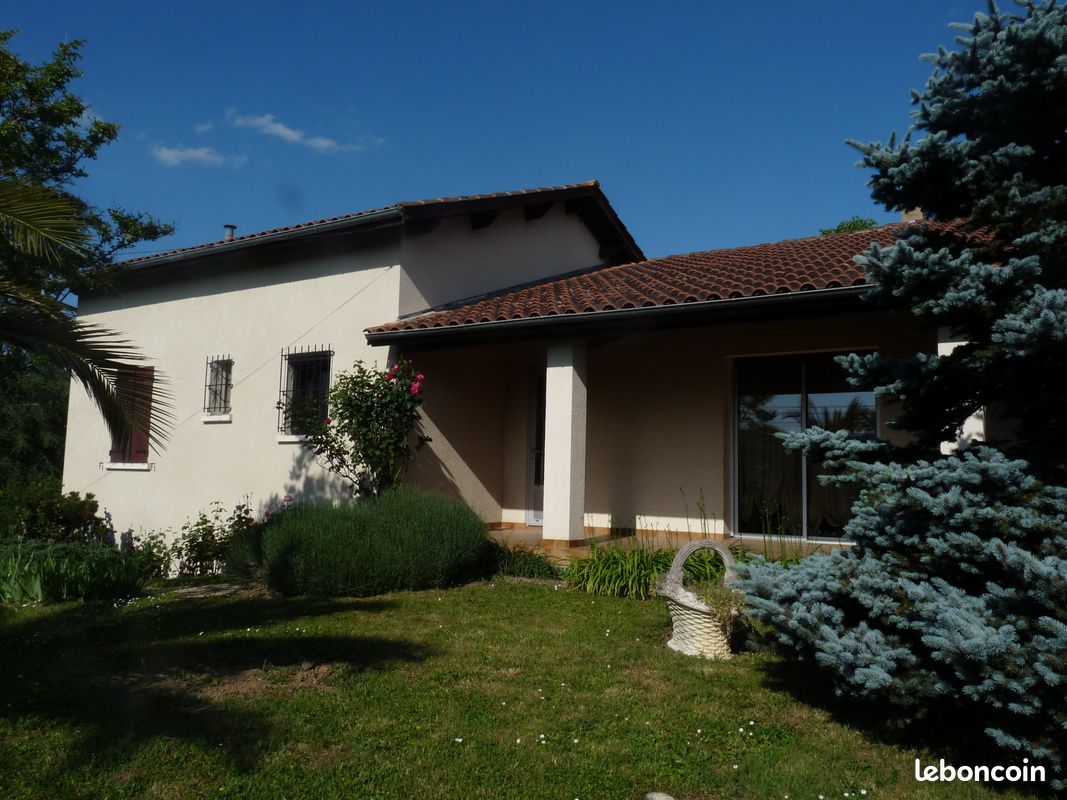 Maison 6 pièces 101 m² · à Seyches · 101 m² · 185 000 €