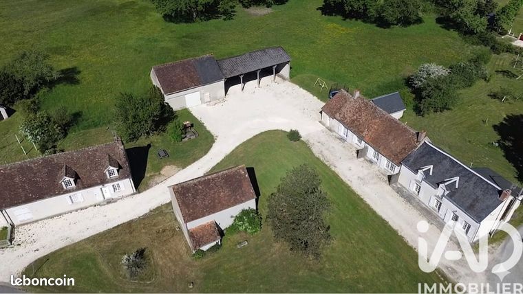 Maison 14 pièces 334 m²