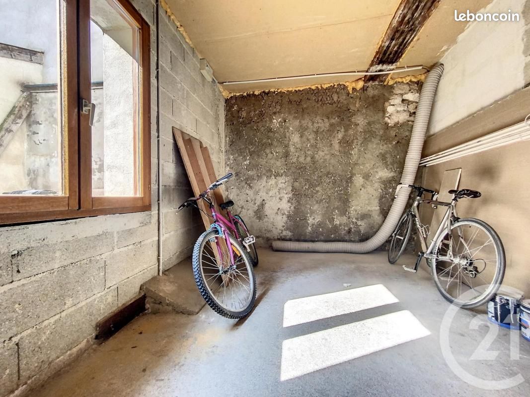 Appartement a louer chalons-en-champagne - 2 pièce(s) - 77 m2 - Surfyn