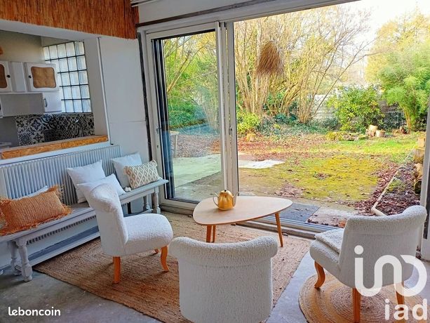 Maison 7 pièces 258 m²