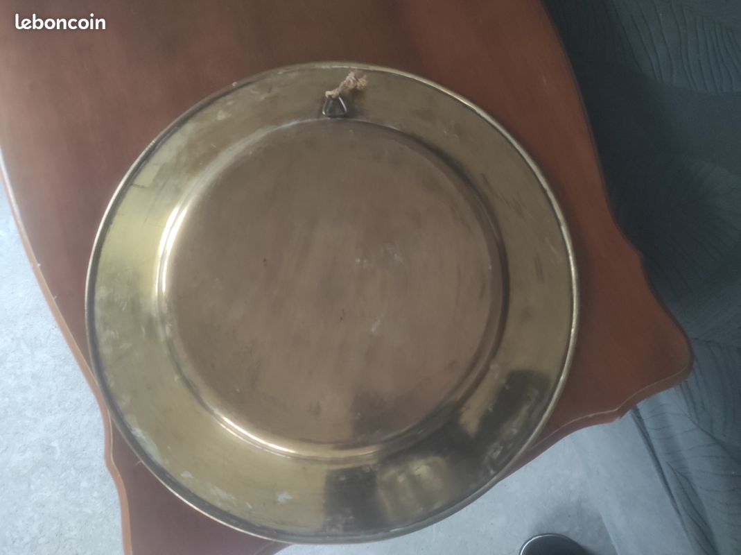 Grand plateau en bronze (image 2)