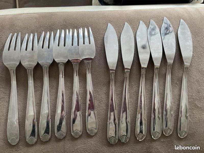 6 fourchettes et couteaux à poisson métal argenté - Arts de la table