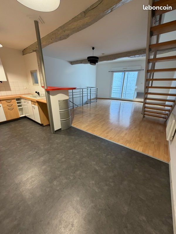 Appartement 3 pièces 82 m² · à Caussade · 82 m² · 600 €