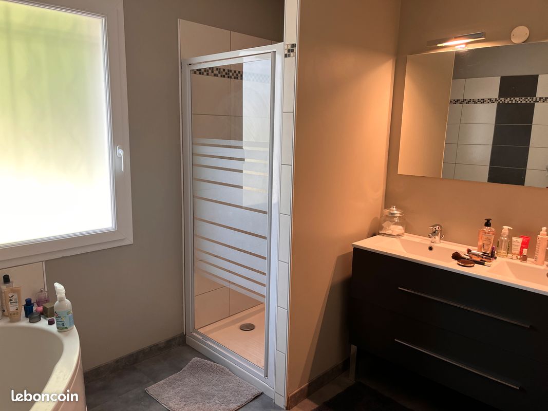 Maison 4 pièces 106 m² · à Uchaux · 106 m² · 395 000 €