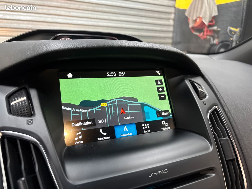 Ford Focus II 2.0 ST 250 cv Ecoboost 5 portes Recaro gps châssis sport alarme sièges chauffant pack hivers (image 15)