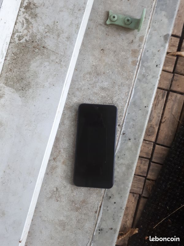 Téléphone wiko pratiquement neuf (image 2)