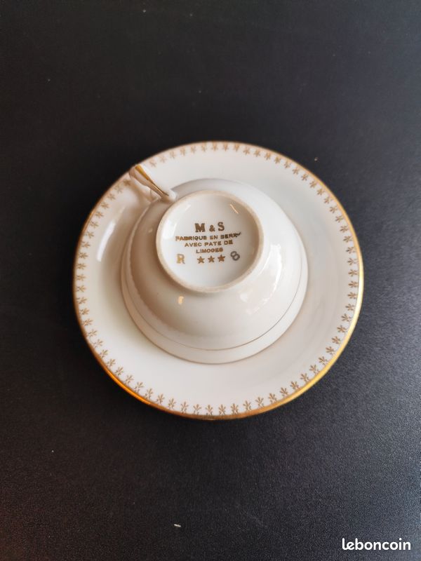 Tasse et sous-tasse Limoges doré (image 1)