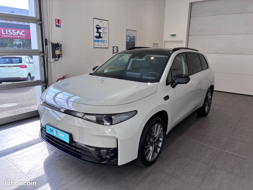 LEAPMOTOR C10 REEV 28.4 kWh - 158 kW Design (image 1)
