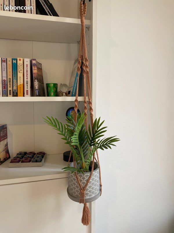 Suspension de plante en macramé (image 1)
