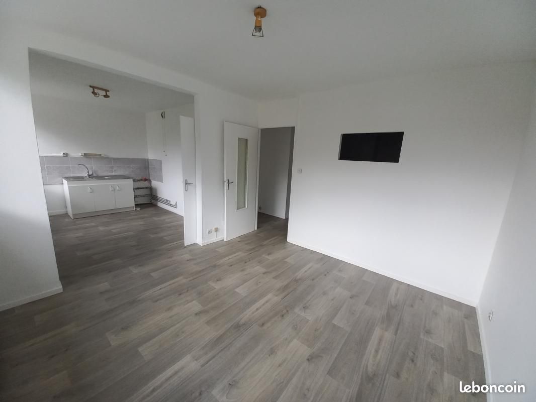 Appartement 1 pièce 36 m² · à Allevard · 36 m² · 369 €/mois