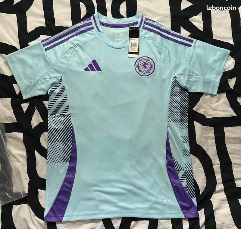 Maillot Officiel Umbro Inverurie Loco Works FC – Domicile Manches Longues Rouge Et Noir (Taille L, Neuf Avec étiquettes)