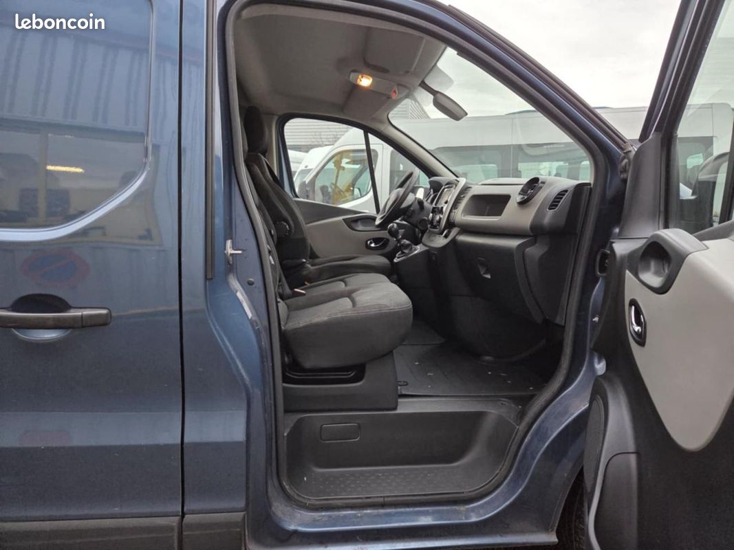 RENAULT TRAFIC L1H1 1000 Kg 1.6 dCi - 95 FOURGON Confort (image 11)