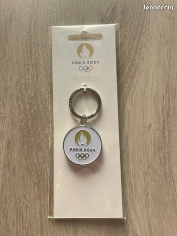 LOT DE 45 porte-clés anciens (années 60-70) EUR 7,50 - FR