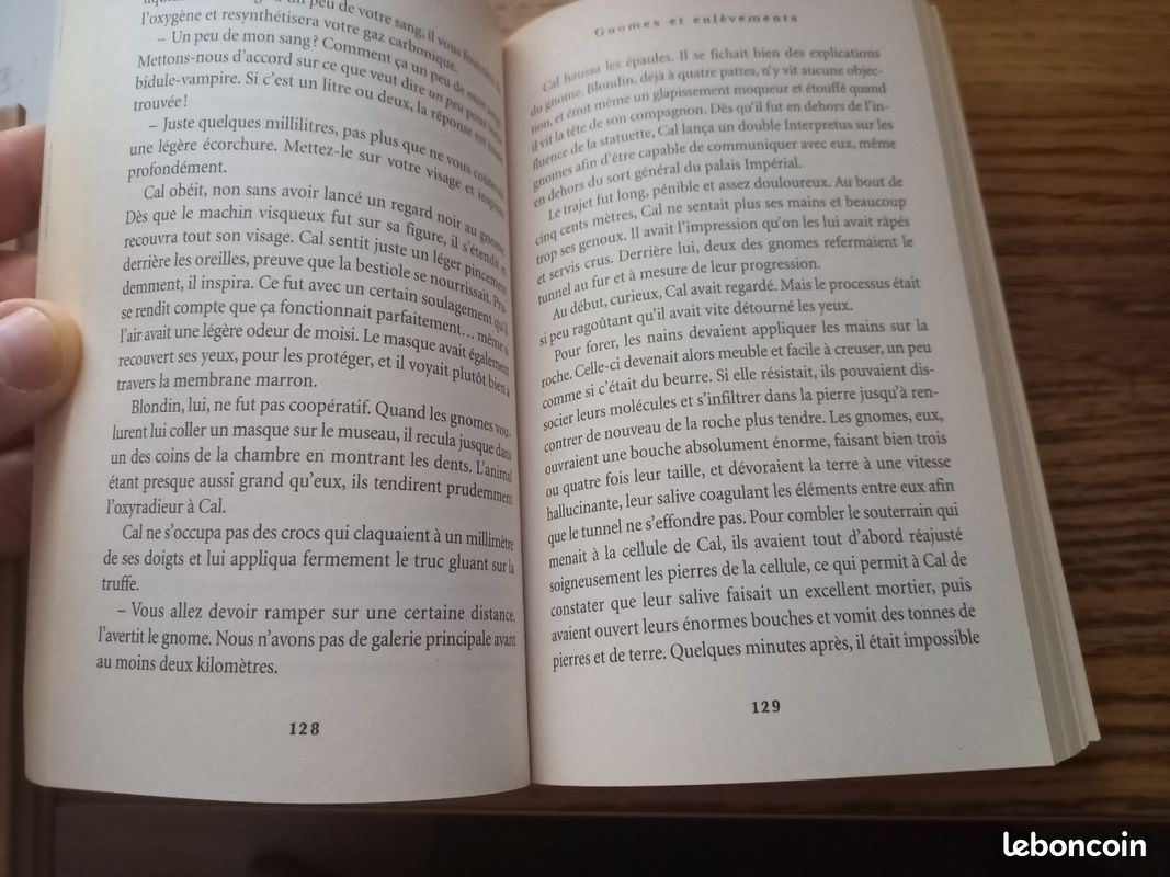 Tara Duncan - tome 2 (le livre interdit) - par Sophie Audouin-Mamikonian - Éditions Pocket Jeunesse (image 4)
