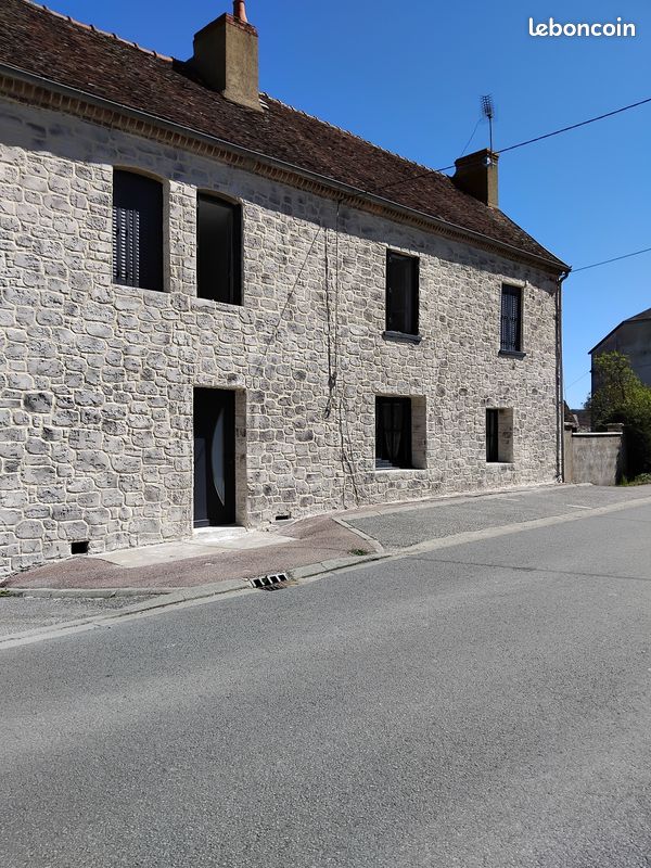 Maison 7 pièces 200 m² · à Lavaveix-les-Mines · 200 m² · 90 000 €