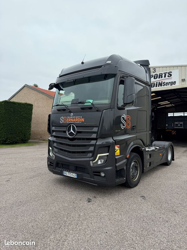 Vend camion poids lourd mercedes benz (image 1)
