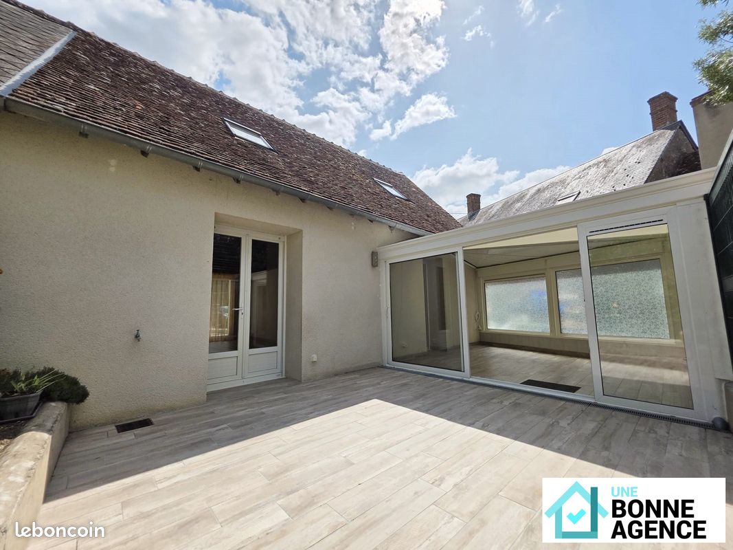 Maison 5 pièces 140 m² · à Monteaux · 140 m² · 199 900 €
