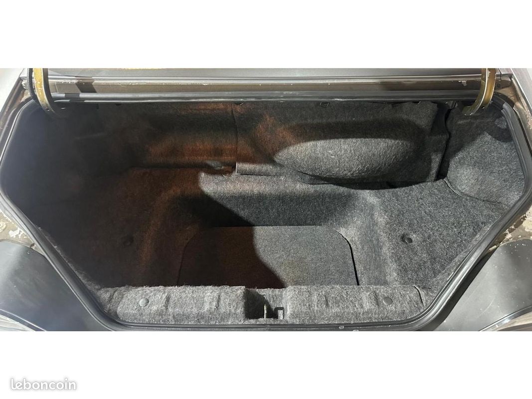 HONDA S2000 2.0 i-VTEC - 241 ch - Cabriolet - Standard - Garantie 6 mois (image 22)