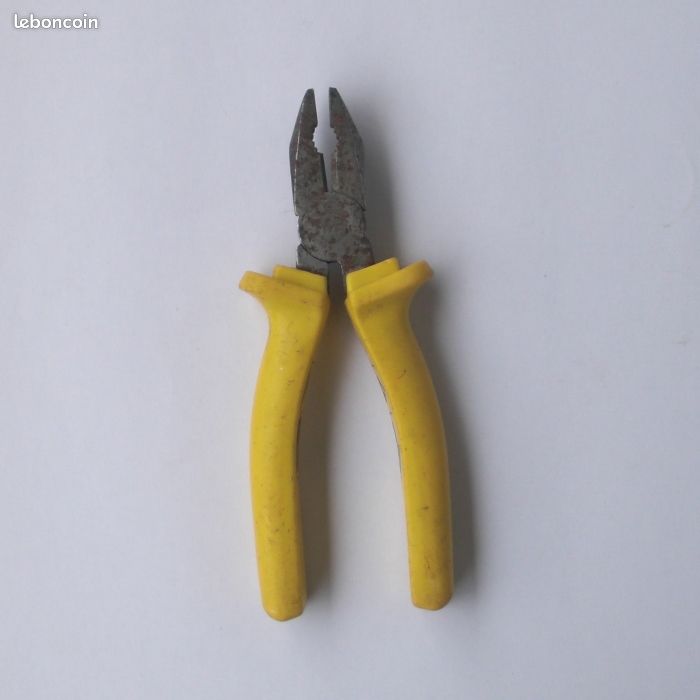 Pince universelle manche jaune GS (image 1)