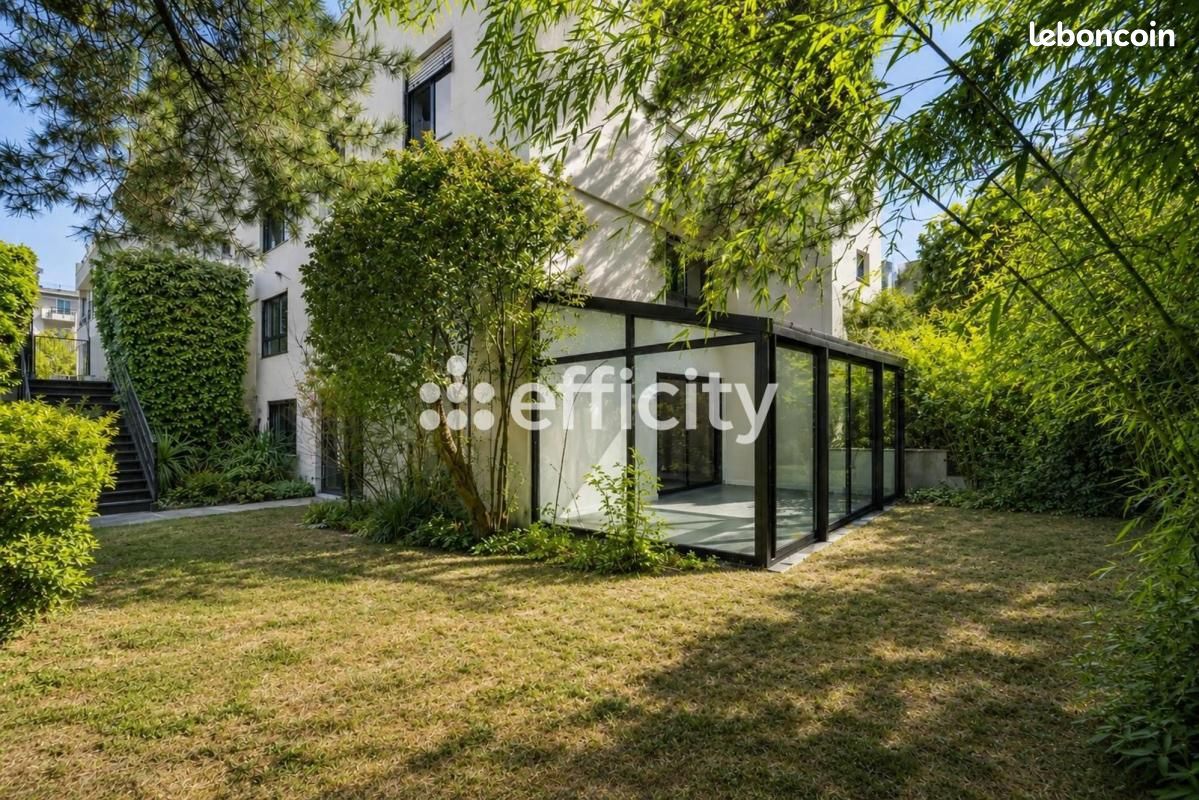 Appartement 5 pièces 138 m² · à Garches · 138 m² · 849 000 €
