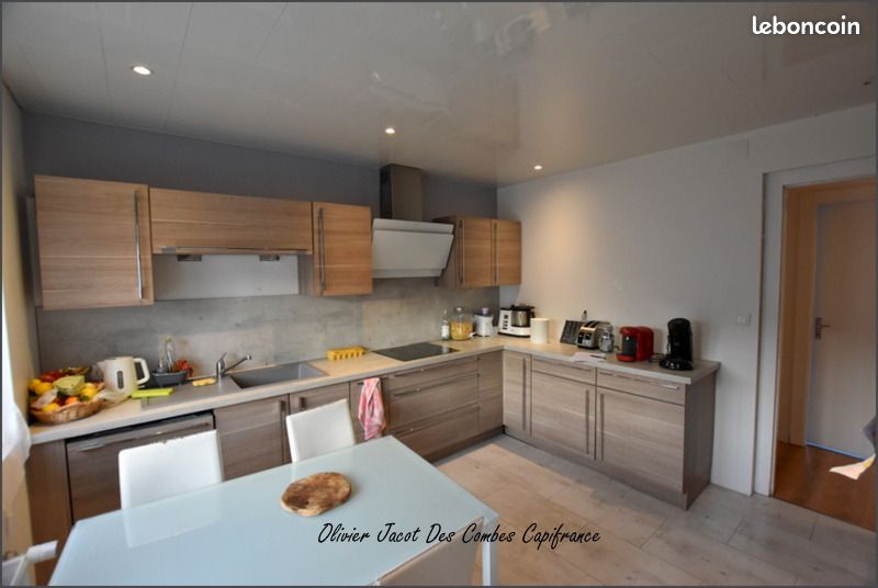 Maison 5 pièces 123 m² · à Étupes · 123 m² · 187 000 €