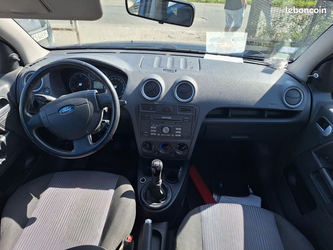 FORD FUSION 1.4 TDCi 68 Trend (image 8)