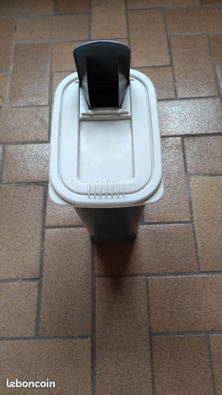 Bac litière et accessoires pour chats (image 2)