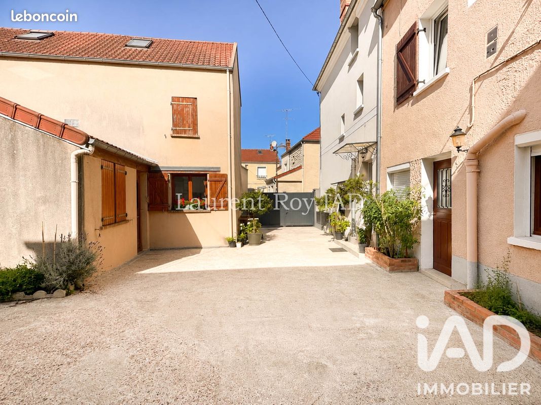 Appartement 1 pièce 15 m² · à Pierrelaye · 15 m² · 120 000 €