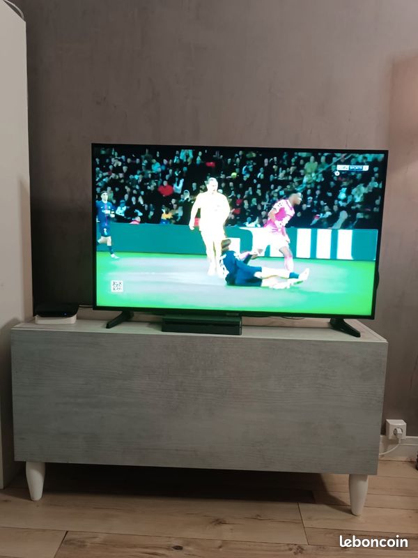 Meuble Tv à suspendre ou sur pieds (image 4)