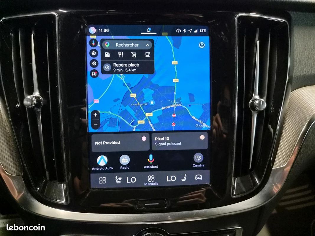 VOLVO V60 2.0 B4 197 Hybrid Style Dark Geartronic BVA (image 29)