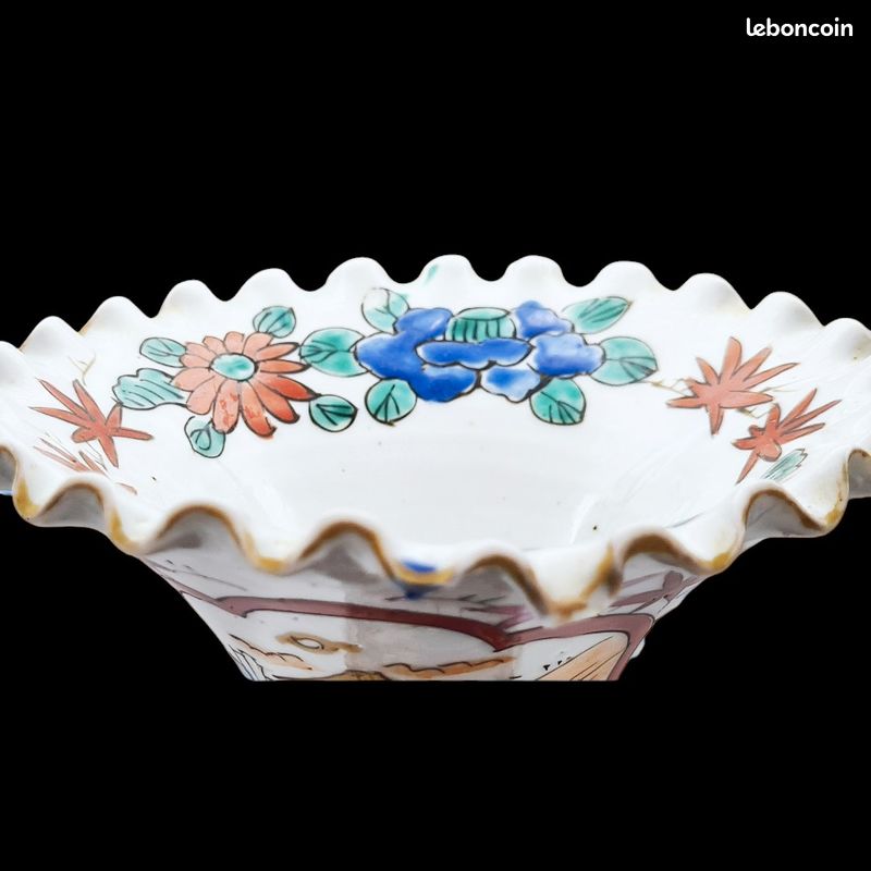 Vase Japonais porcelaine période Meiji (1868-1912) - Samouraï et dame en kimono faisan, fleurs de cerisier, érables rouges, Mont Fuji (image 16)