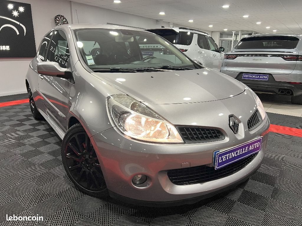 Renault Clio III RS 2.0 16V 200 Renault Sport (image 4)