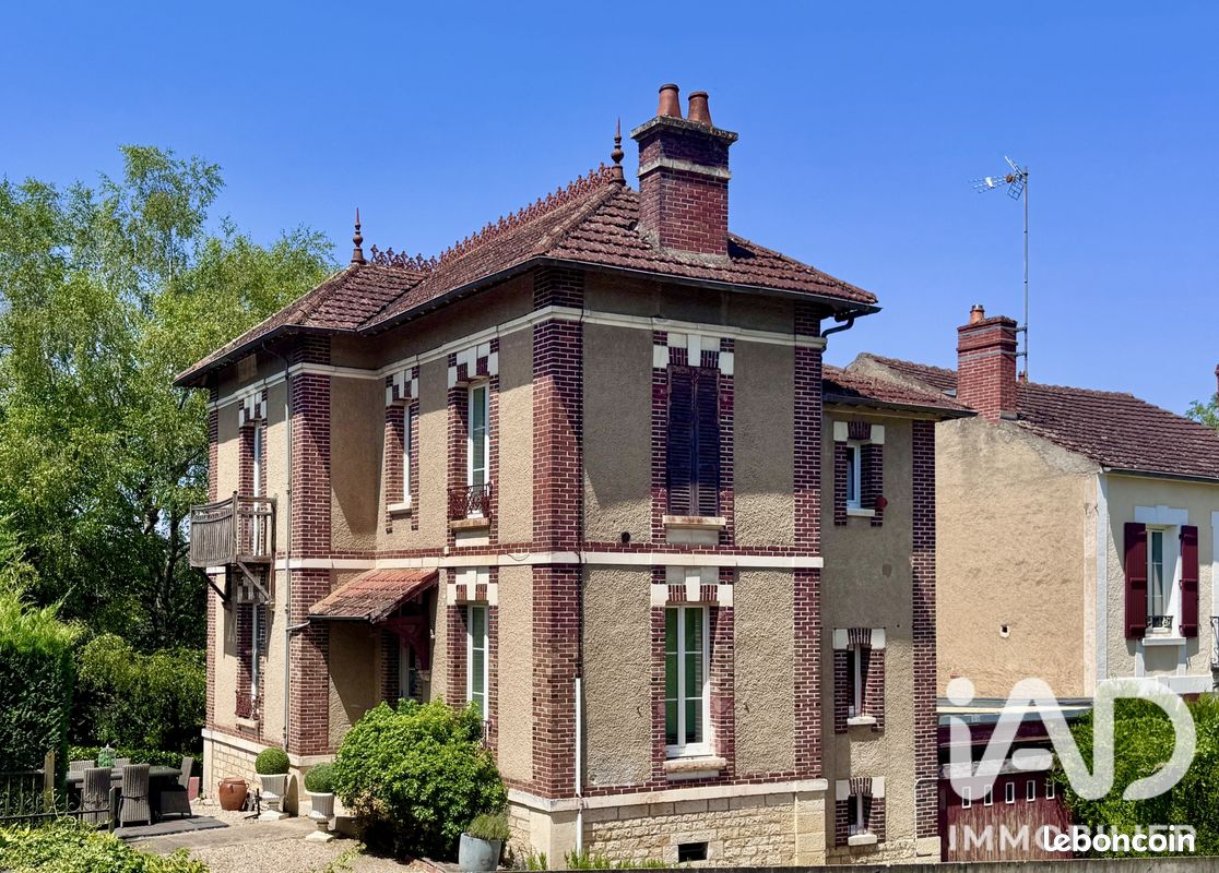 Maison 5 pièces 107 m² · à Deux Rivières · 107 m² · 215 000 €