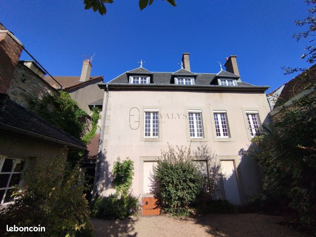 Immeuble 341 m² · à Autun · 341 m² · 295 000 €
