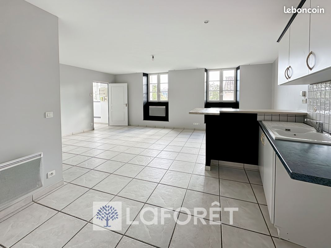 Appartement 3 pièces 80 m² · à Gémozac · 80 m² · 116 500 €