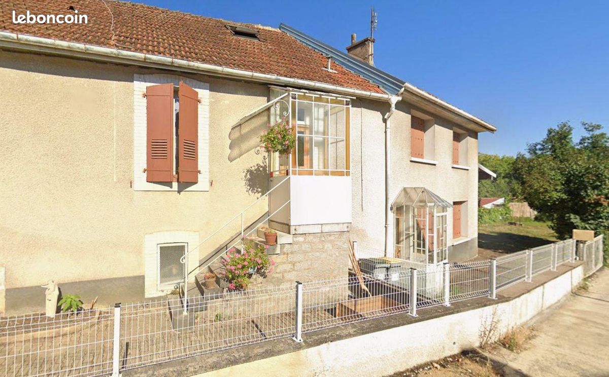 Immeuble 7 pièces 140 m² · à Noidans-lès-Vesoul · 140 m² · 150 000 €