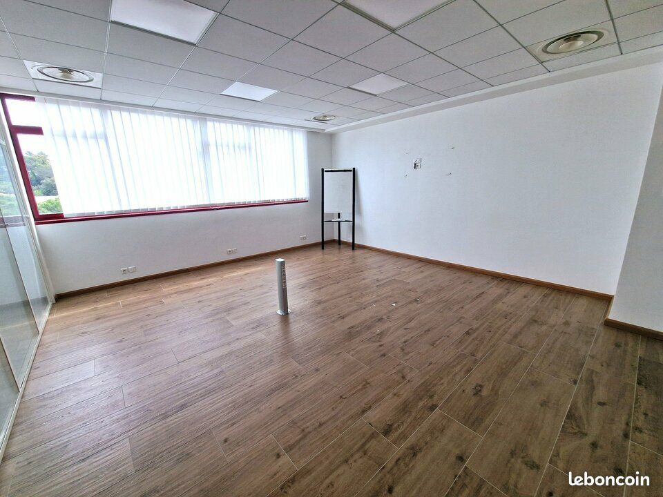 ENTREPOT - LOGISTIQUE 2182 m² VALLAURIS (image 8)