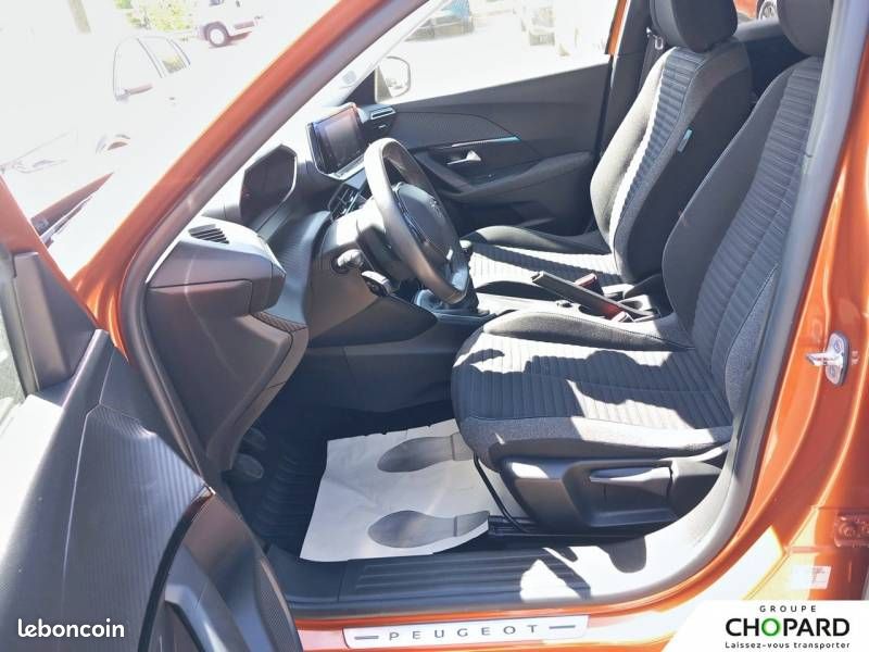 Peugeot 2008 PureTech 100 S&S BVM6 Style (image 11)