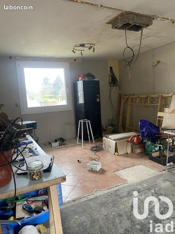 https://img.leboncoin.fr/api/v1/lbcpb1/images/c1/55/60/c15560d3fcc44f1891d7d5b5a1888dbe73165810.jpg?rule=ad-image