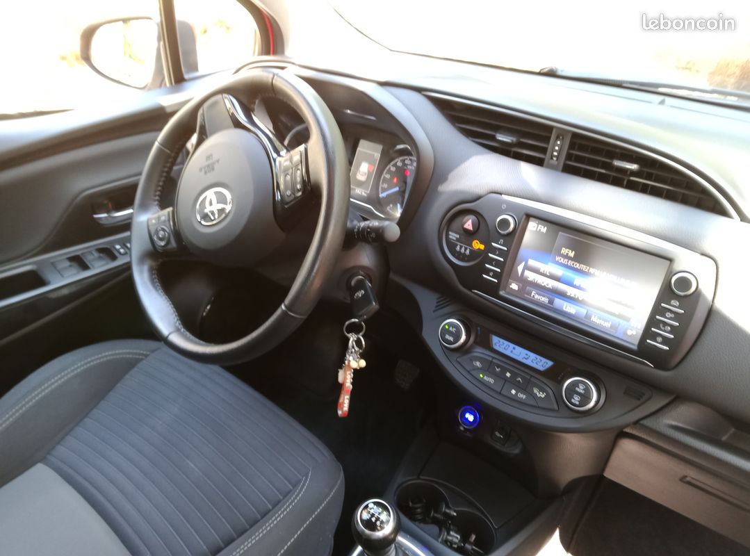 Toyota Yaris 1.5 VVT-i 111 ch – 79 900 km – Dynamic + Pack Confort (image 3)