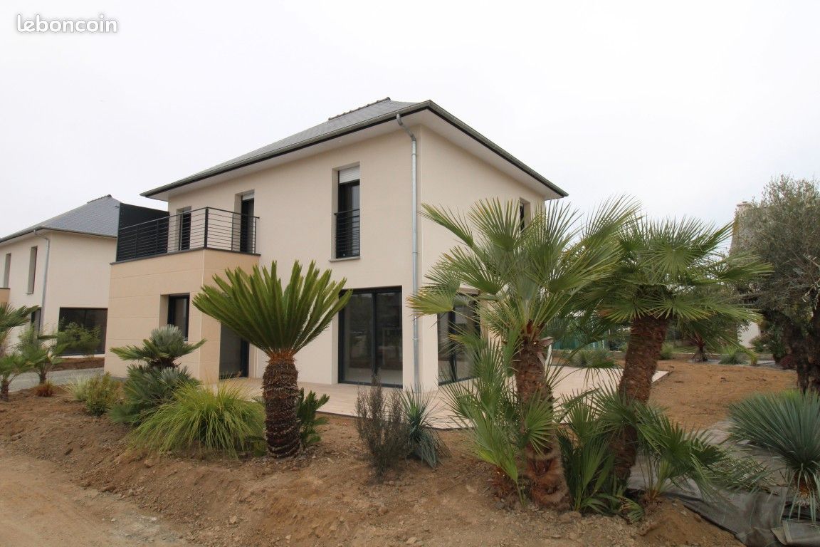 Maison 5 pièces 139 m² · à Binic-Étables-sur-Mer · 139 m² · 1 650 €/mois