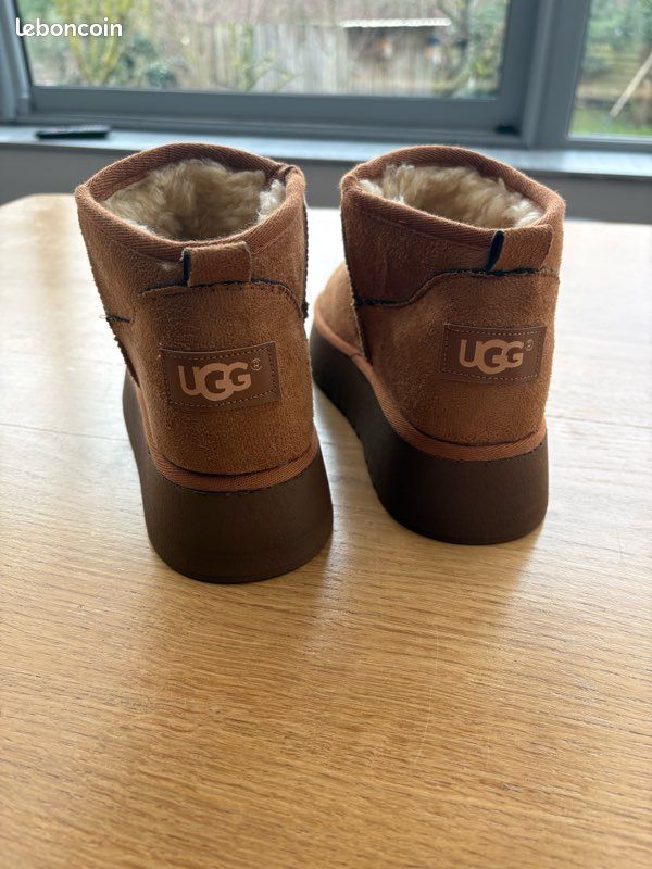 Bottes UGG neuves 36 (image 11)