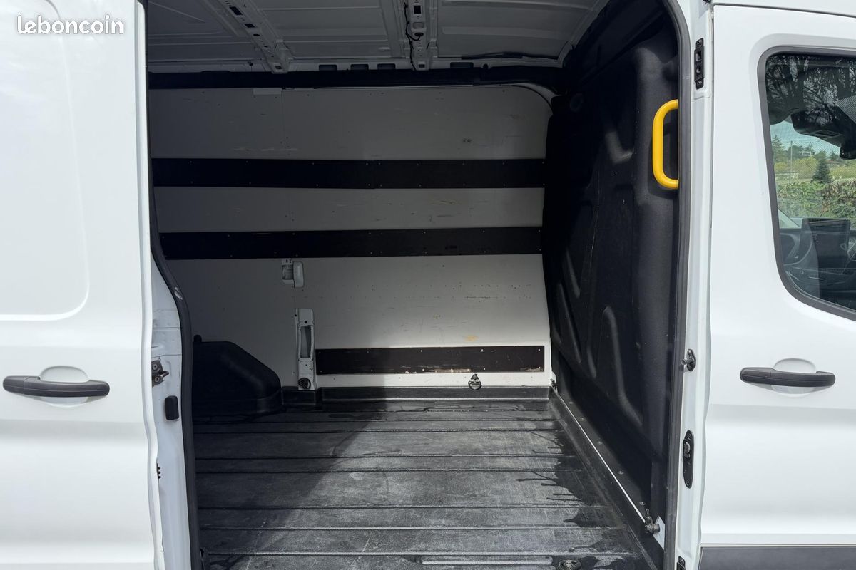 FORD TRANSIT 2T TREND BUSINESS 130 ch L2H2 2.0 EcoBlue T310 TRACTION 14991 HT (image 9)