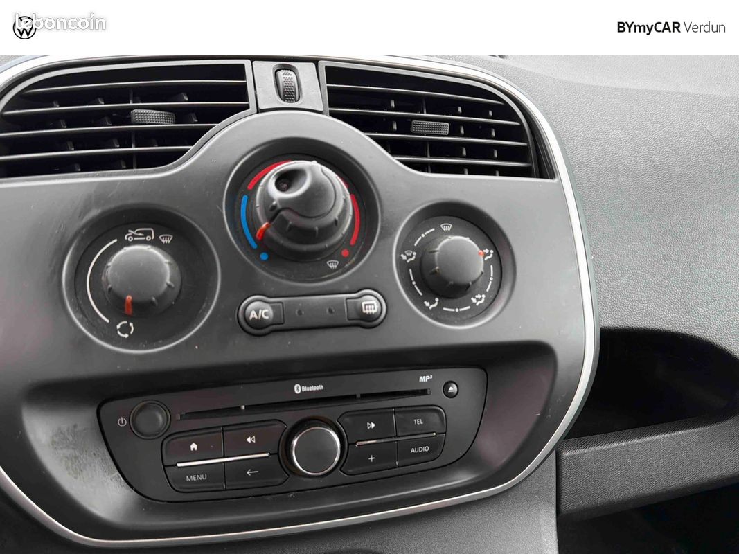 Renault kangoo express blue dci 95 extra r-link (image 17)