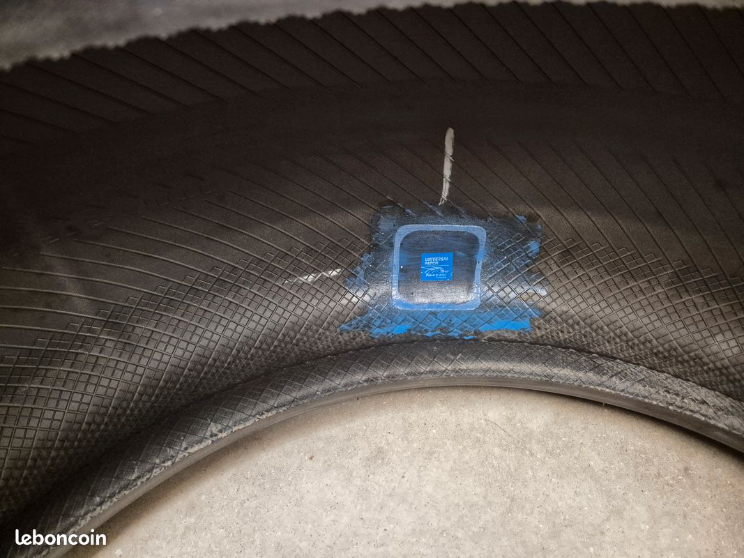4 pneus Falken ZE310 runflat 235/45/19 95V 7000km (image 3)